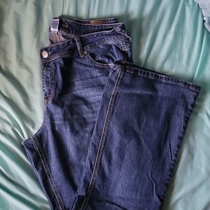 Maurices jeans